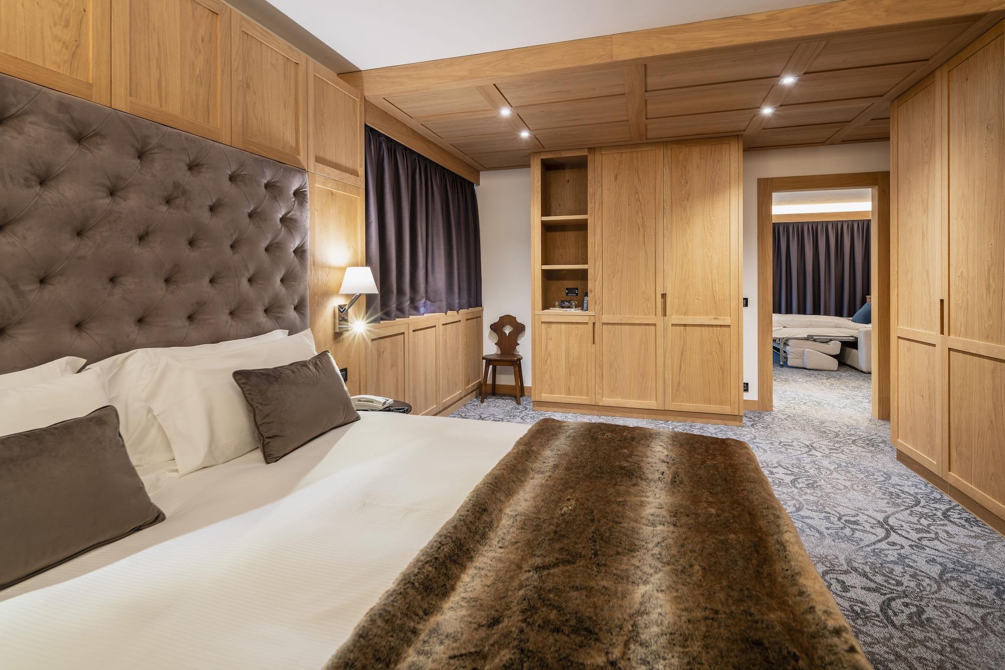 Hotel Lajadira & 4*